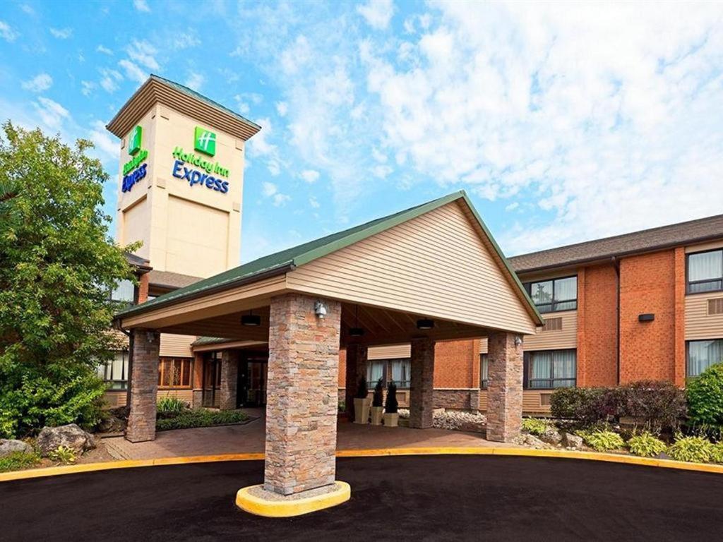 Holiday Inn Express Toronto East - Scarborough By Ihg Eksteriør billede