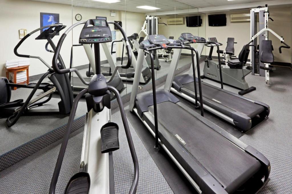 Holiday Inn Express Toronto East - Scarborough By Ihg Eksteriør billede