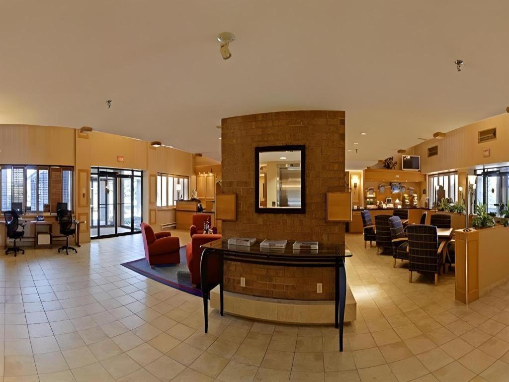 Holiday Inn Express Toronto East - Scarborough By Ihg Eksteriør billede