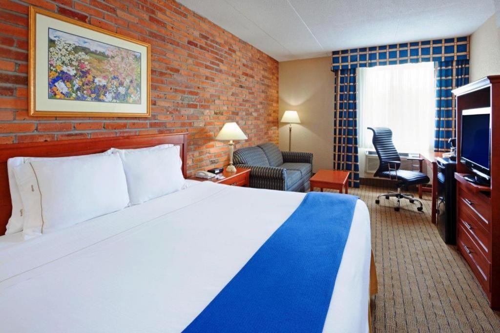 Holiday Inn Express Toronto East - Scarborough By Ihg Eksteriør billede
