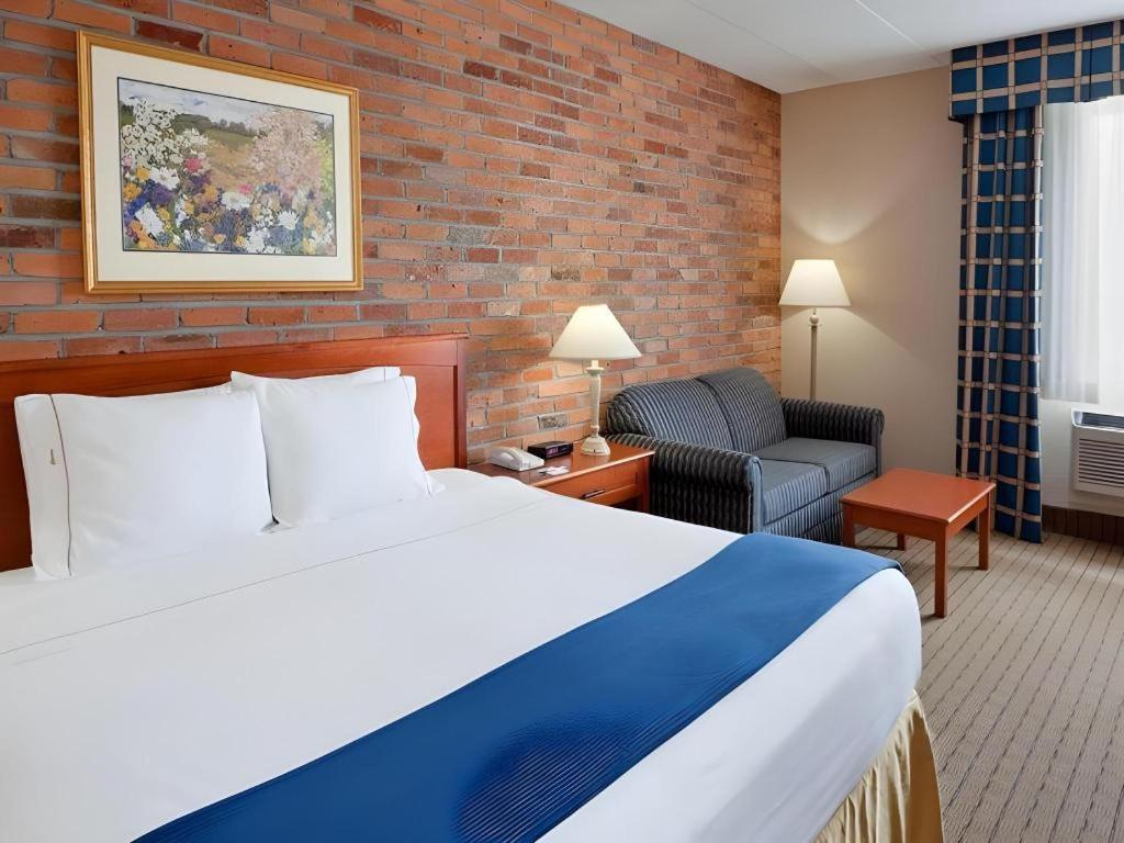 Holiday Inn Express Toronto East - Scarborough By Ihg Eksteriør billede