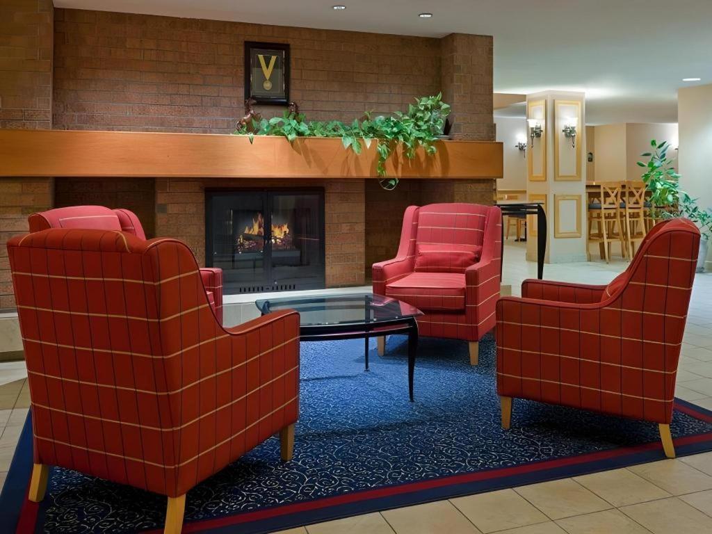 Holiday Inn Express Toronto East - Scarborough By Ihg Eksteriør billede