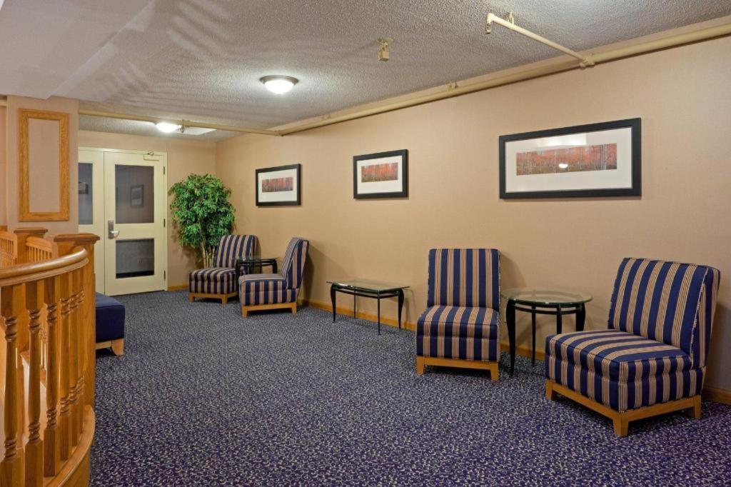 Holiday Inn Express Toronto East - Scarborough By Ihg Eksteriør billede