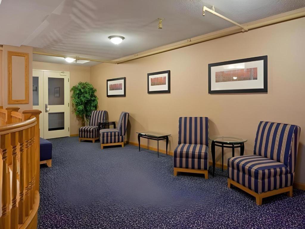 Holiday Inn Express Toronto East - Scarborough By Ihg Eksteriør billede